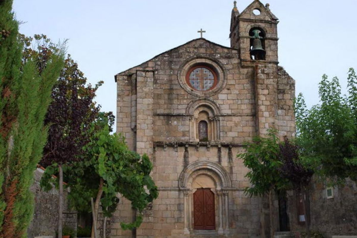 Iglesia de San Martín de Sobrán