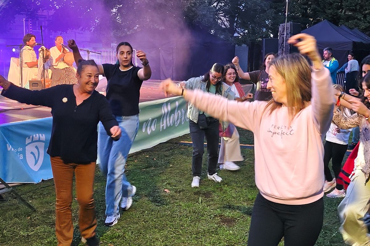 Folk no Alobre. Romería